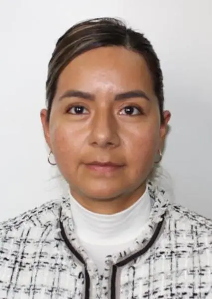 TANIA ESTEFANY