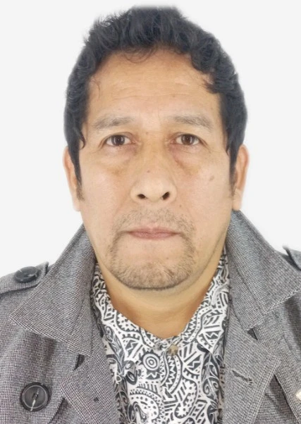 CARLOS MANUEL